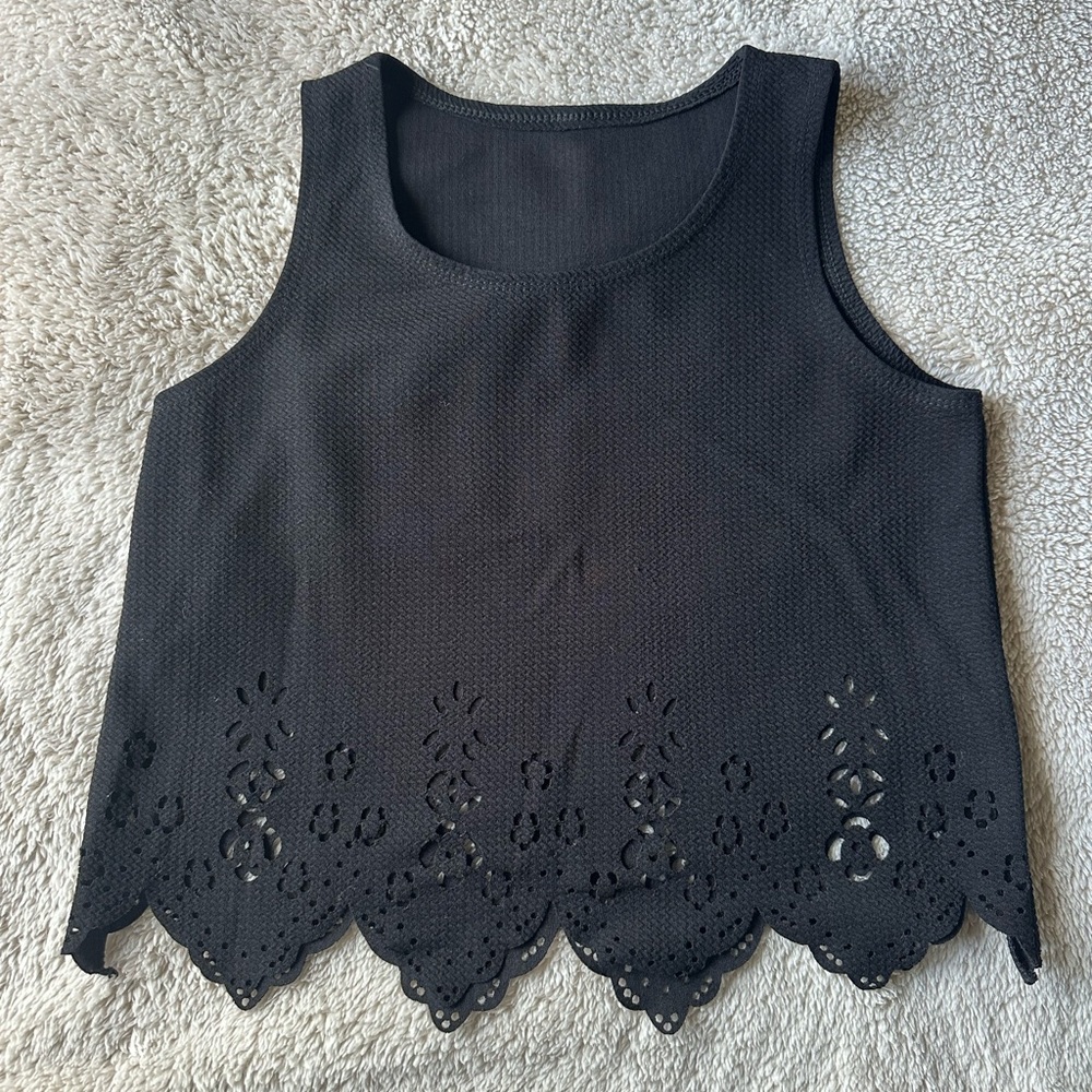 Lace Scalloped Edge Tank Top